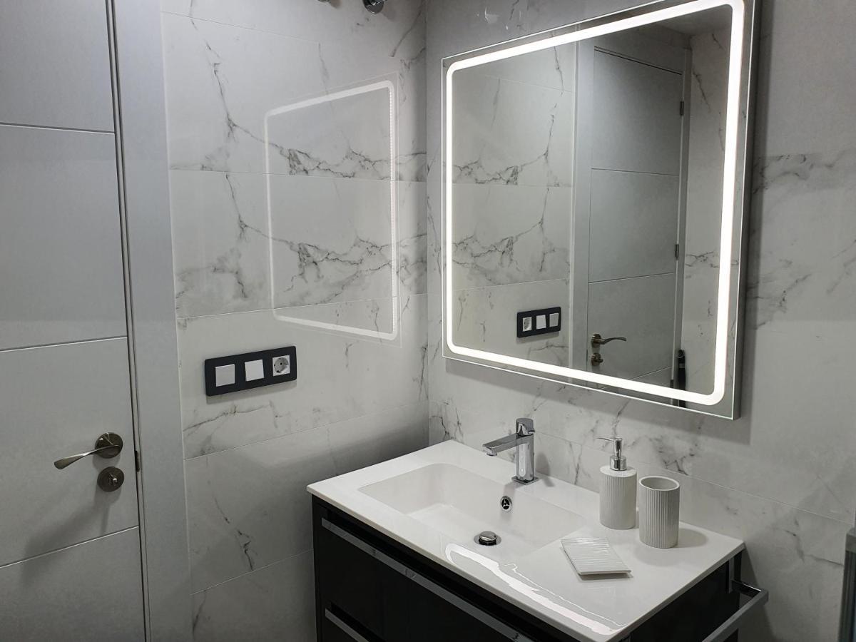Ordono II Suites Con Aire Acondicionado Y Wifi Леон Экстерьер фото